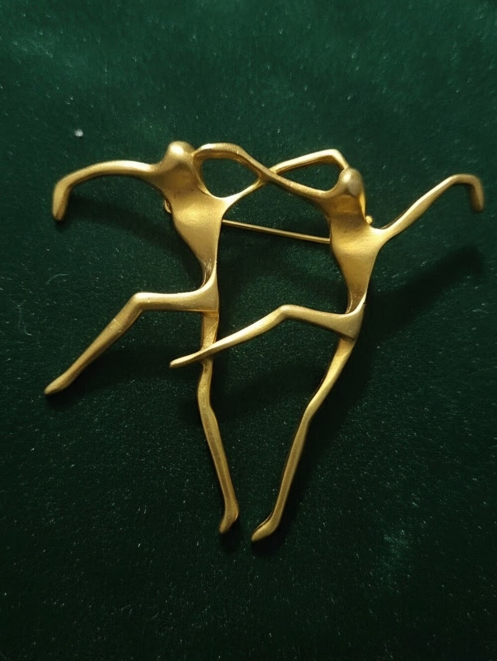 Vintage Dancer Danecraft Signed Brooch In Gold Tone